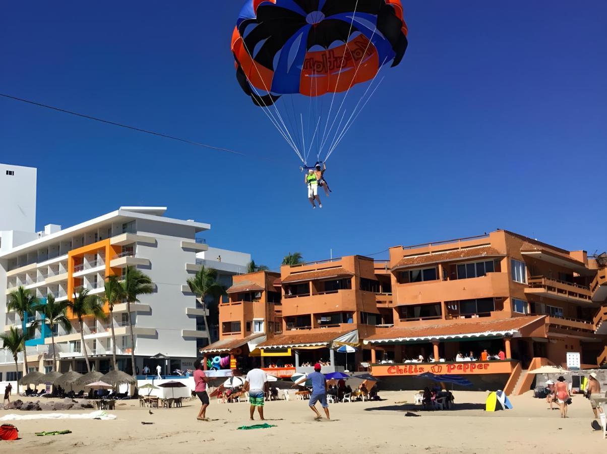 Playa Suites Mazatlán Esterno foto